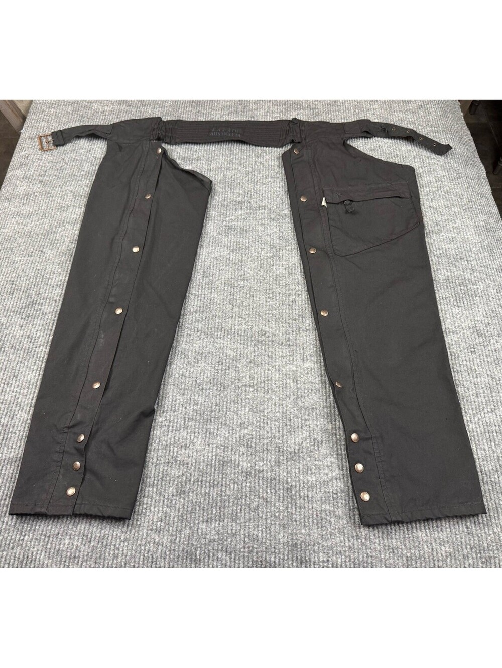 Kakadu Traders Australia Oilskin Riding Chaps Black Size L Snap Leg Equestrian